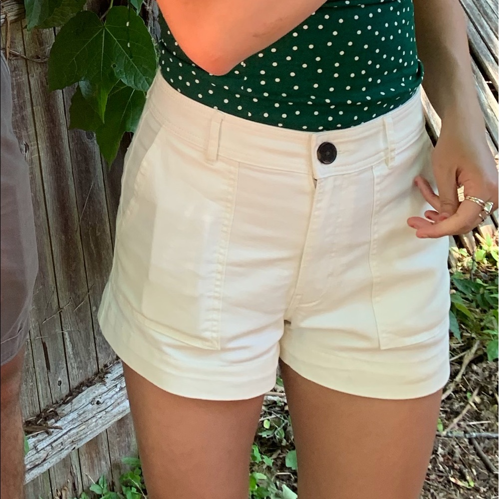 H&M high waist white shorts
